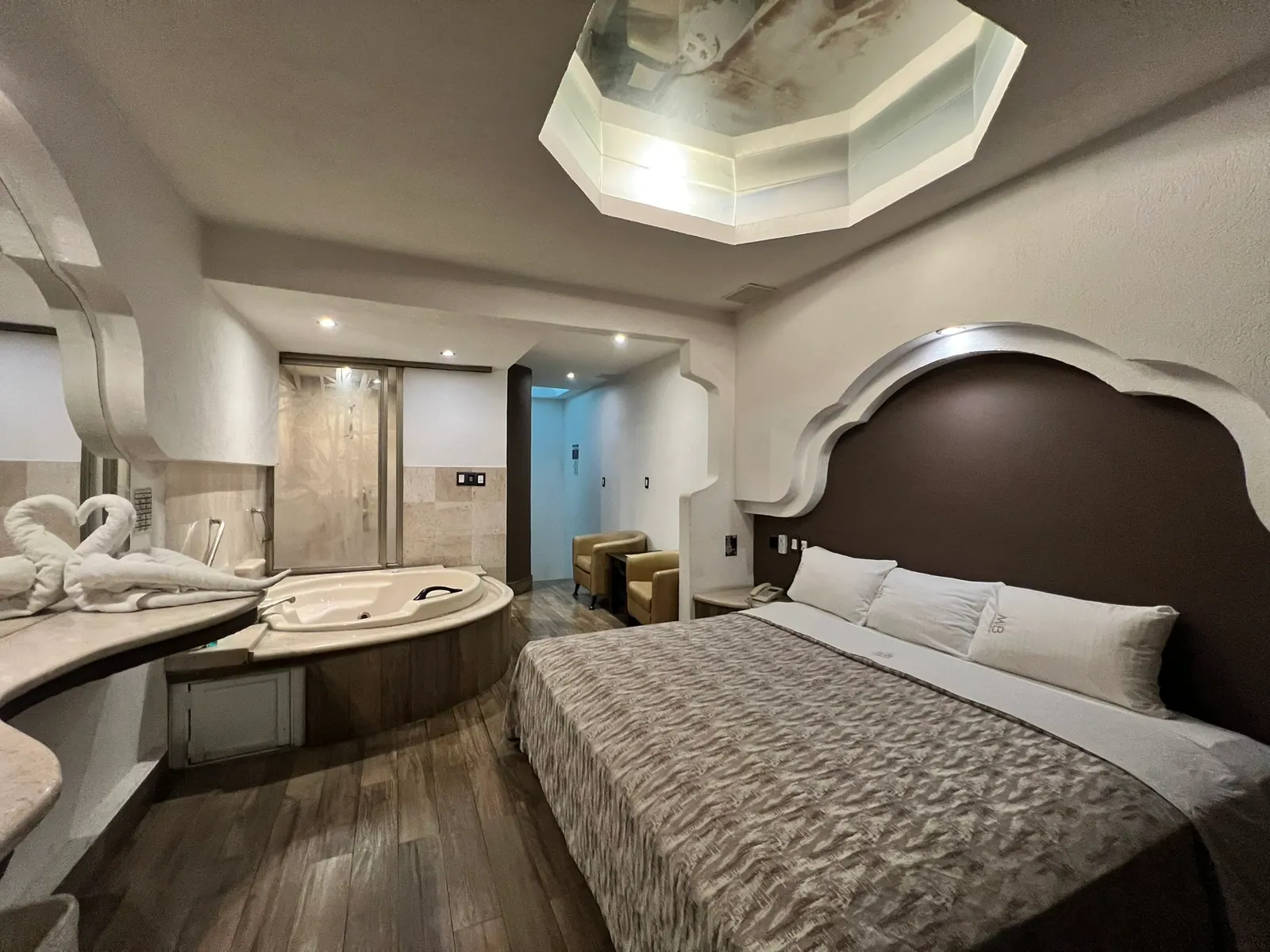 Master Suite Jacuzzi, vista 3